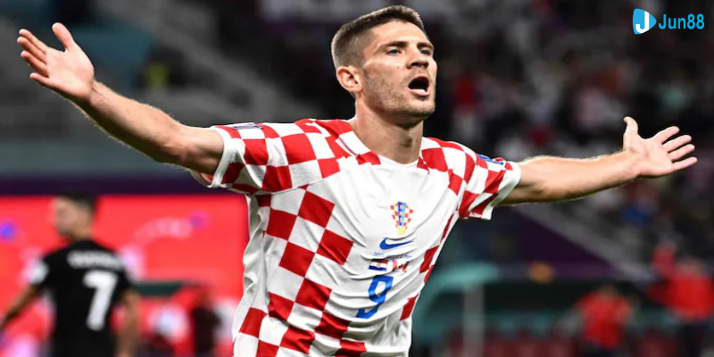 Kramaric thi đấu cực hay trong trận Croatia vs Canada