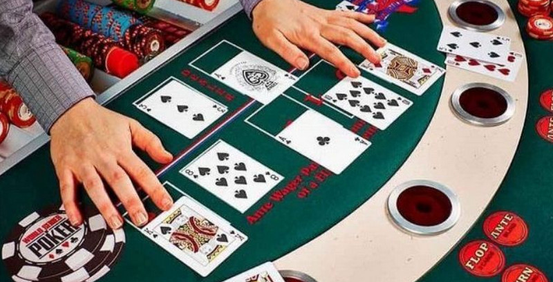 Mẹo chơi Poker theo phương pháp đánh gấp thếp